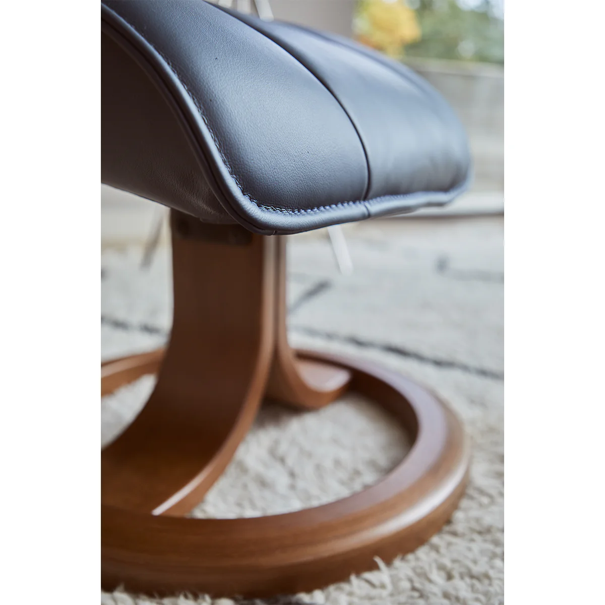 Admiral R Manual Recliner with Foot Stool Soft Leather: Sl 291 Blue Beech Wood Walnut (Small) by Fjords - Image 3