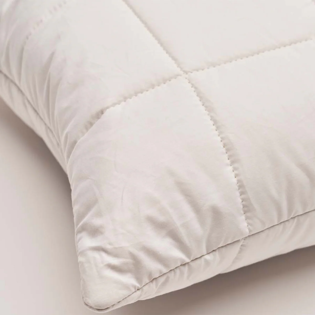 Wool Pillow By Vispring - Image 4